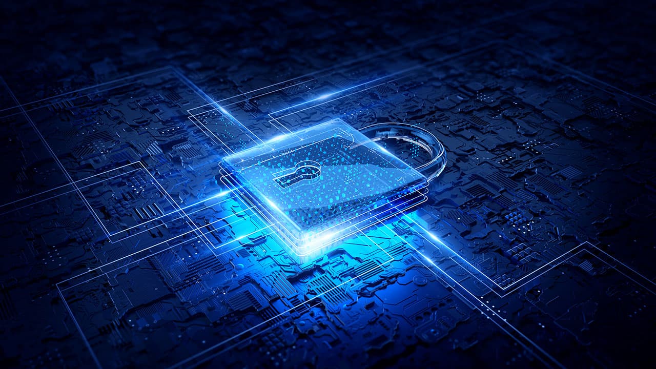 Photo d'un cadenas holographique lumineux intégré dans un circuit imprimé représentant la sécurité informatique